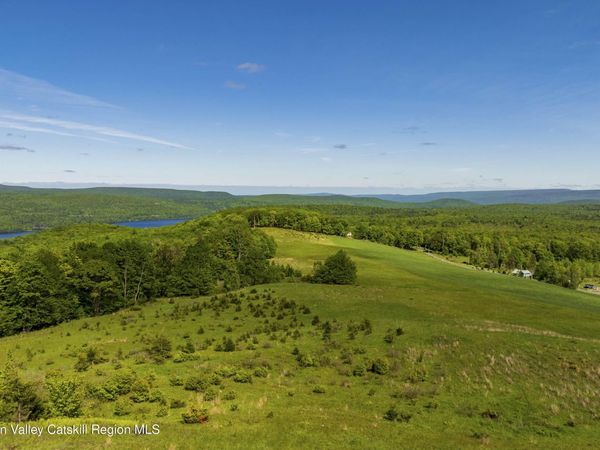 19 Red Rock Road, Wawarsing, NY 12489