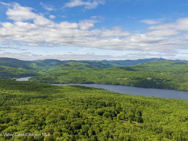 2 Red Rock Road, Wawarsing, NY 12489