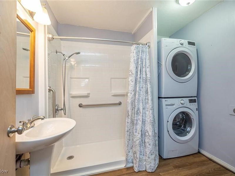 6306 Flowerdale Avenue, Cleveland, OH 44144 Photo 18