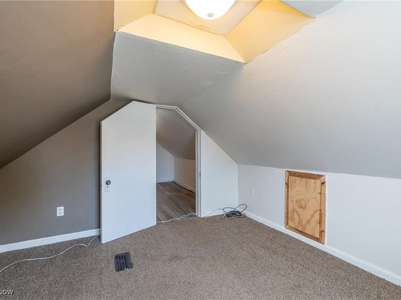 6306 Flowerdale Avenue, Cleveland, OH 44144 Photo 22