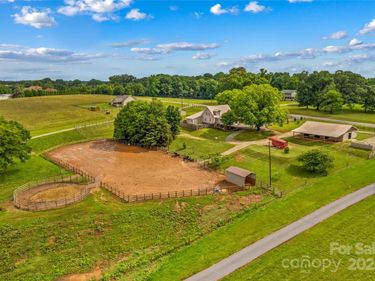 296 Hicks Creek Road, Troutman, NC 28166