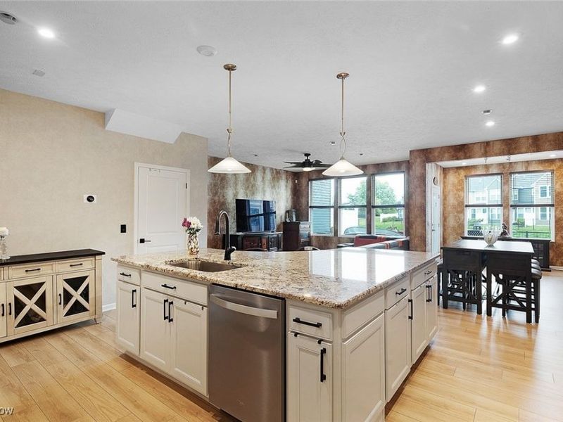 841 S Parkside Drive, Westlake, OH 44145 Photo 5