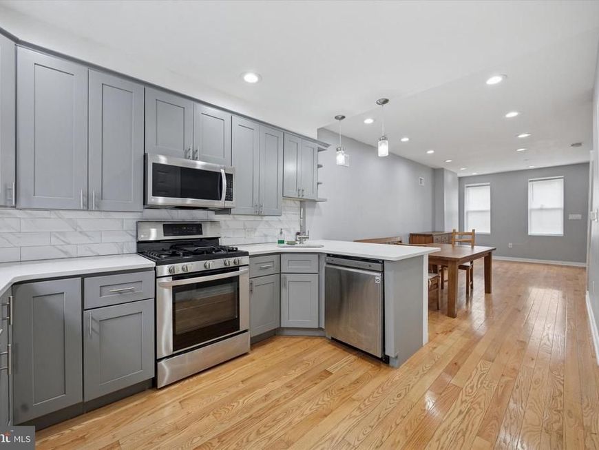 2036 N Darien Street, Philadelphia, PA 19122 Main Photo