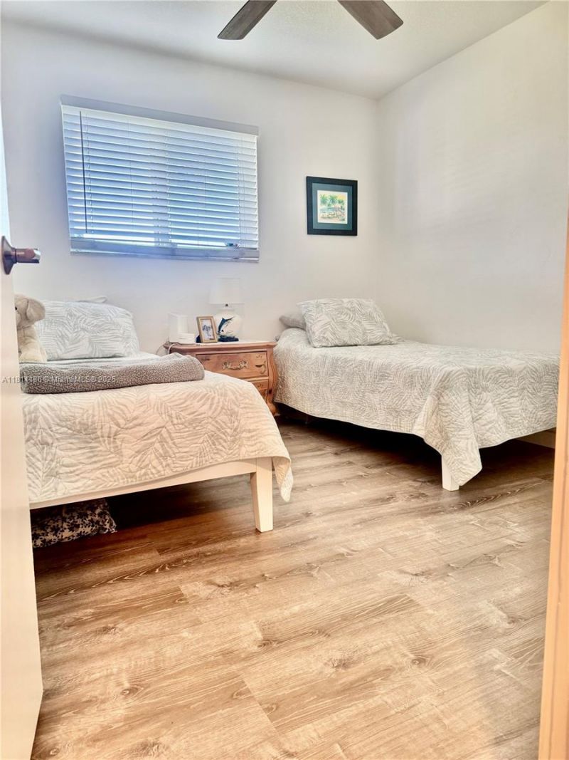 220 NW 130th Ave, Miami, FL 33182 Photo