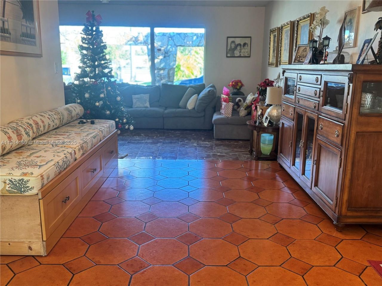 220 NW 130th Ave, Miami, FL 33182 Photo