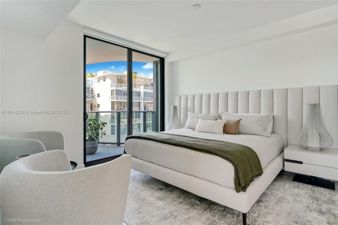 9901 W Bay Harbor Dr, Unit 601, Bay Harbor Islands, FL 33154 Photo