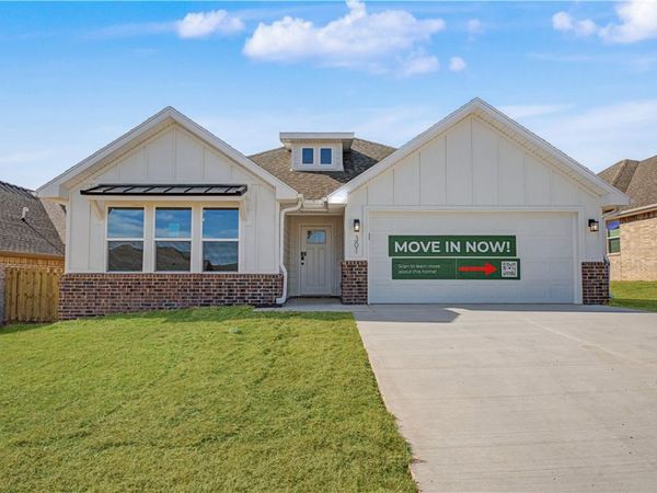 301 Spicewood Trail, Centerton, AR 72719