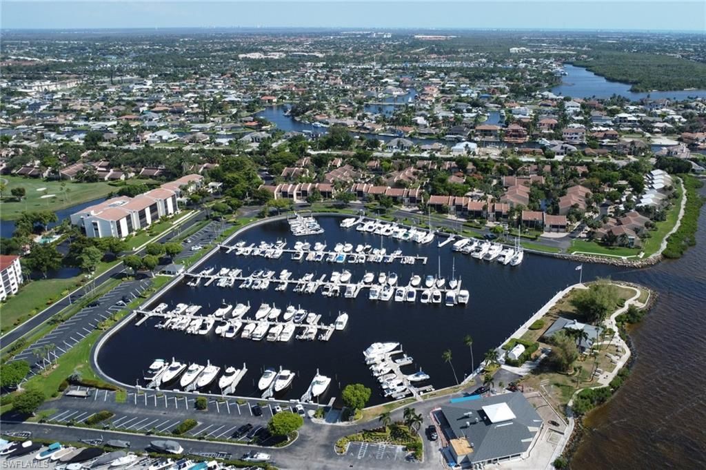 4604 Flagship Dr, Unit 406, Fort Myers, FL 33919 Photo