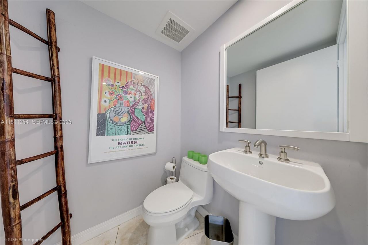 901 Brickell Key Blvd, Unit 2701, Miami, FL 33131 Photo