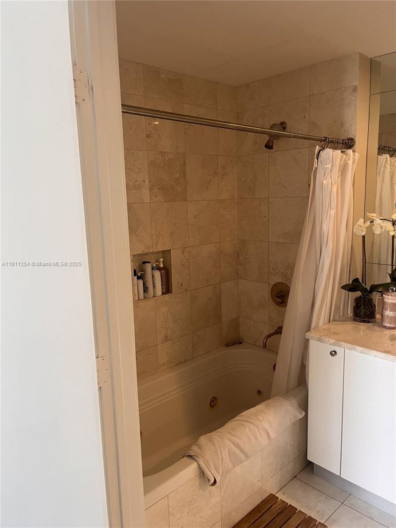 901 Brickell Key Blvd, Unit 2701, Miami, FL 33131 Photo