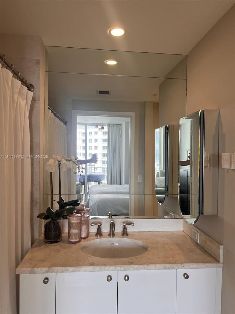 901 Brickell Key Blvd, Unit 2701, Miami, FL 33131 Photo