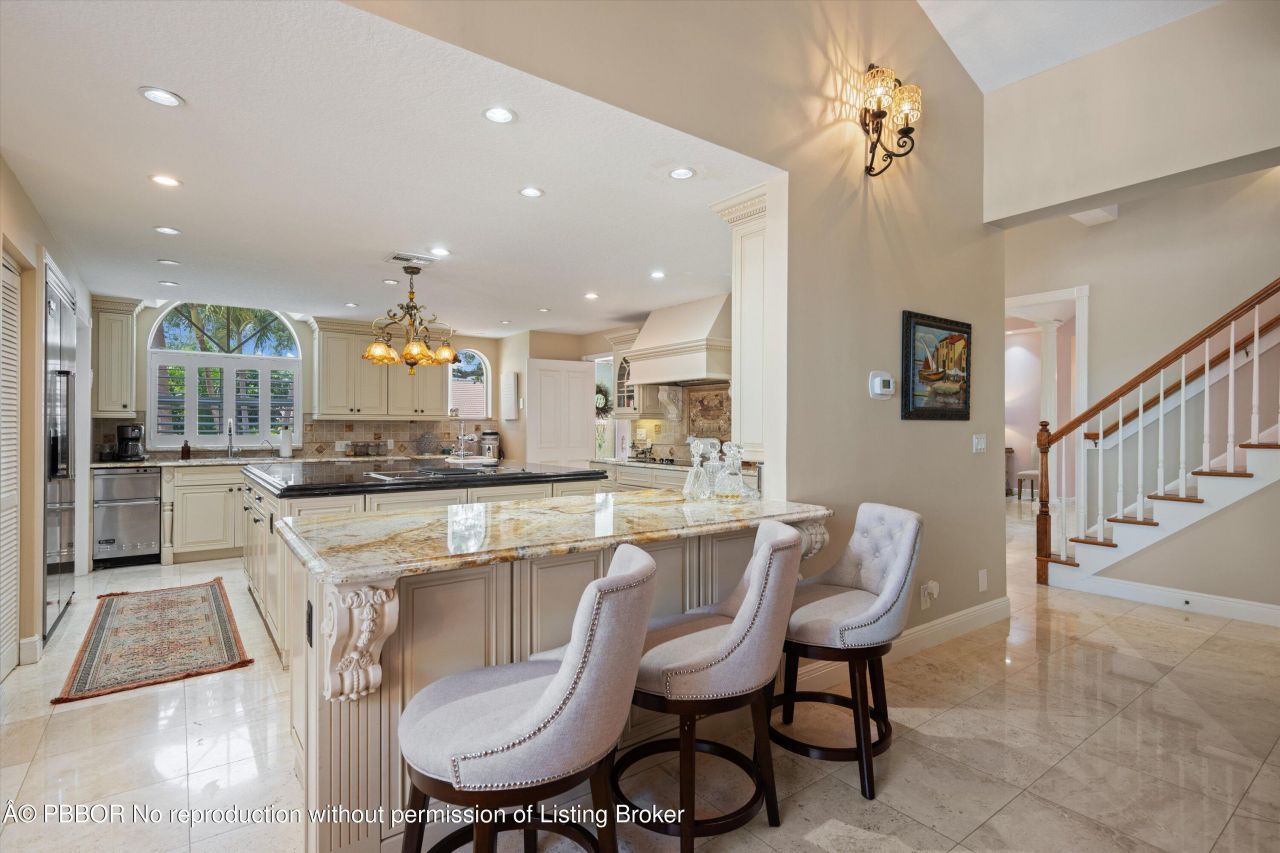 2 Firestone Circle, West Palm Beach, FL 33401 Photo