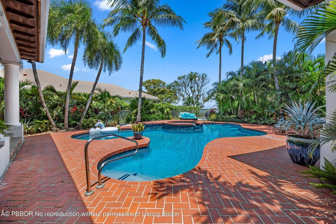 2 Firestone Circle, West Palm Beach, FL 33401 Photo