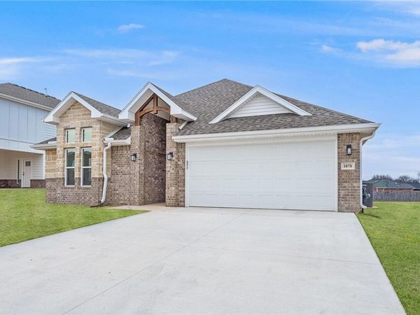 1070 Ari Avenue, Centerton, AR 72719