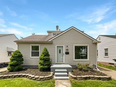 3894 17th Street, Wyandotte, MI 48192