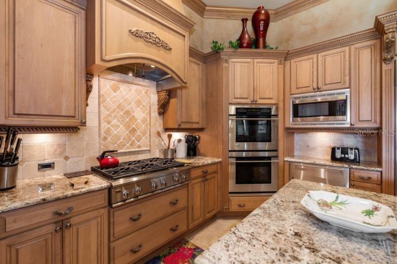 841 Ponce De Leon Drive, Saint Petersburg, FL 33715 Photo