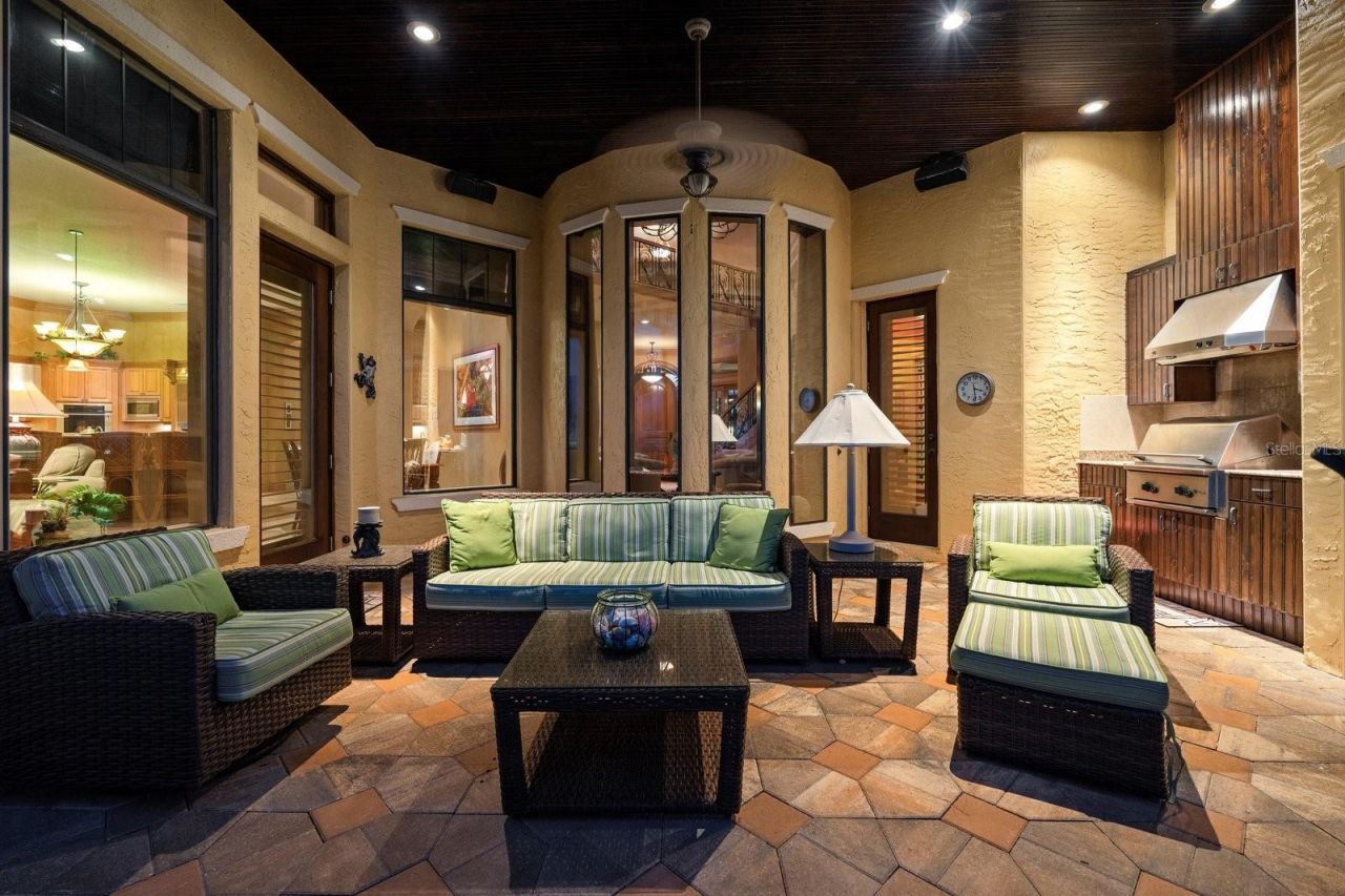 841 Ponce De Leon Drive, Saint Petersburg, FL 33715 Photo