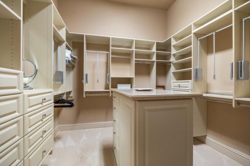 841 Ponce De Leon Drive, Saint Petersburg, FL 33715 Photo