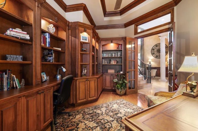 841 Ponce De Leon Drive, Saint Petersburg, FL 33715 Photo