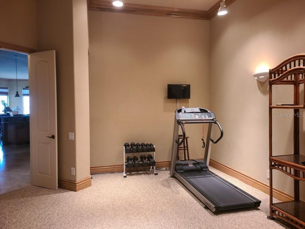 841 Ponce De Leon Drive, Saint Petersburg, FL 33715 Photo