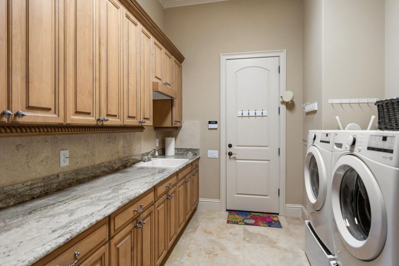 841 Ponce De Leon Drive, Saint Petersburg, FL 33715 Photo