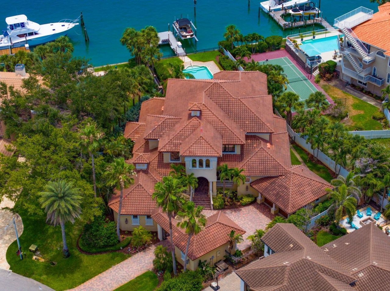 841 Ponce De Leon Drive, Saint Petersburg, FL 33715 Photo