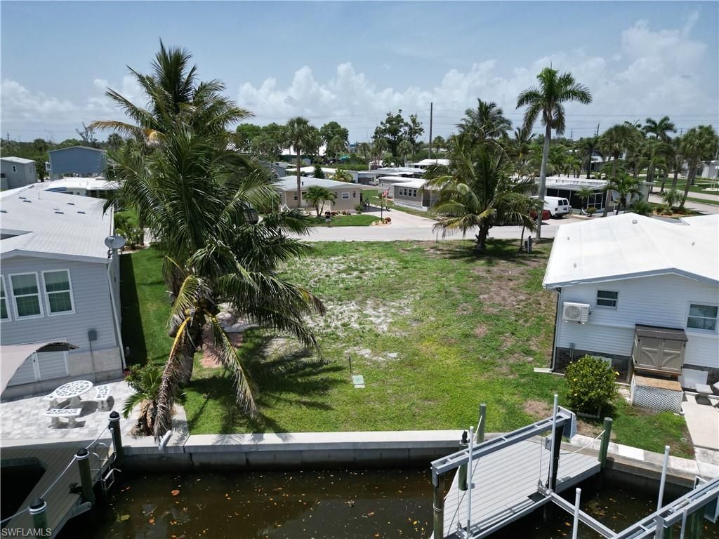 11271 Azalea Ln, Fort Myers Beach, FL 33931 Photo