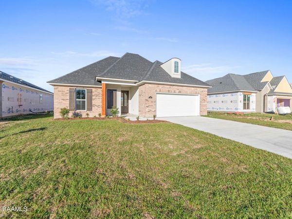 208 Central Village Way, Youngsville, LA 70592