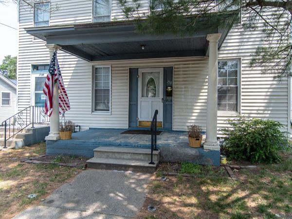 718 W Jackson Street, Ottawa, IL 61350