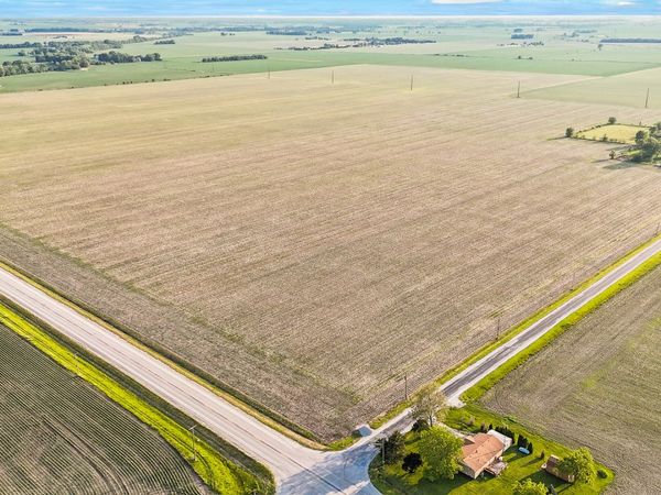 11000 S LaGrange Road, Manteno, IL 60950