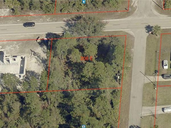206 E 10 ST, Lehigh Acres, FL 33972