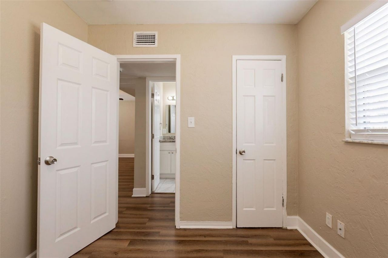 1020 58th Avenue N, Saint Petersburg, FL 33703 Photo