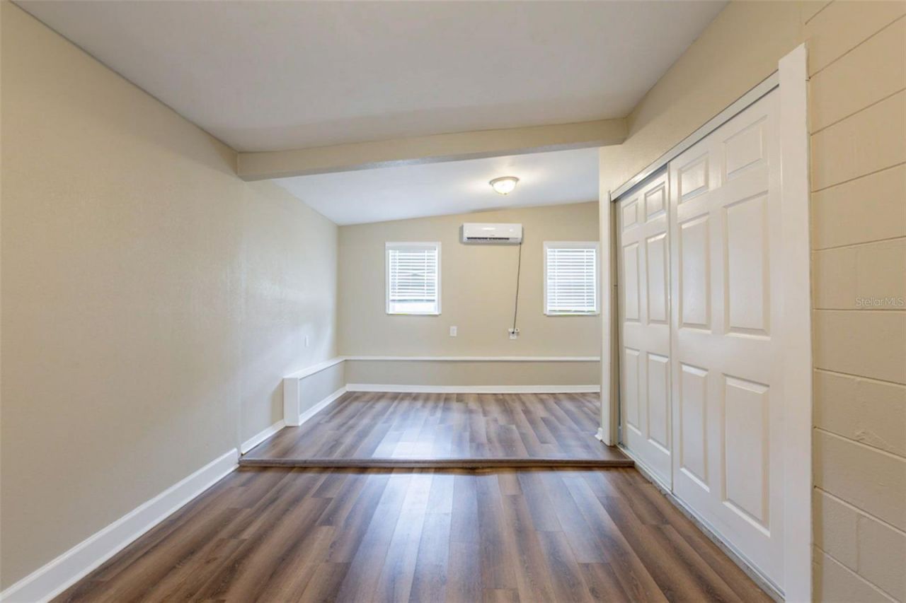 1020 58th Avenue N, Saint Petersburg, FL 33703 Photo