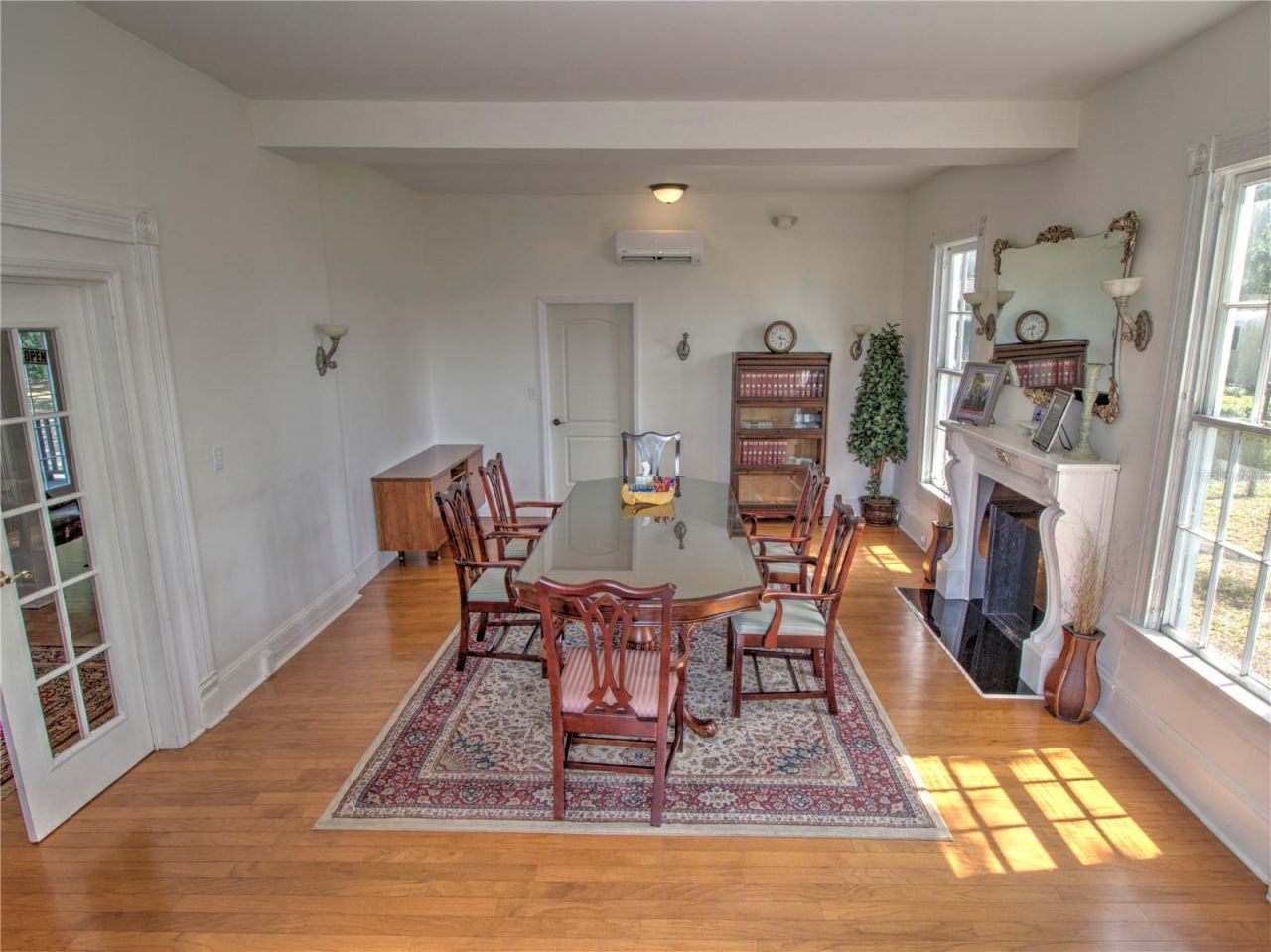 944 E Silver Springs Boulevard, Ocala, FL 34470 Photo