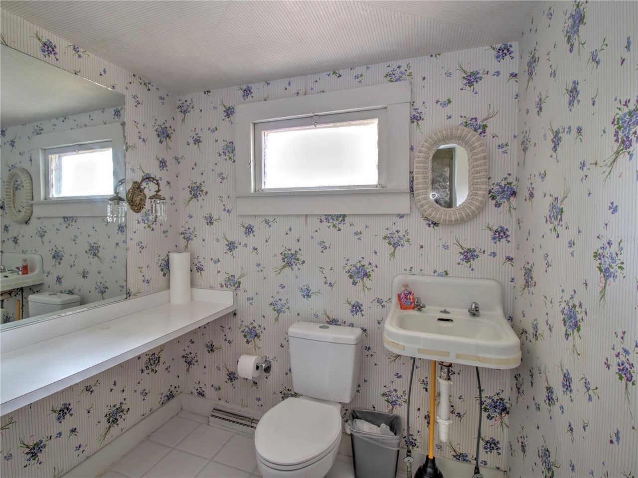 944 E Silver Springs Boulevard, Ocala, FL 34470 Photo