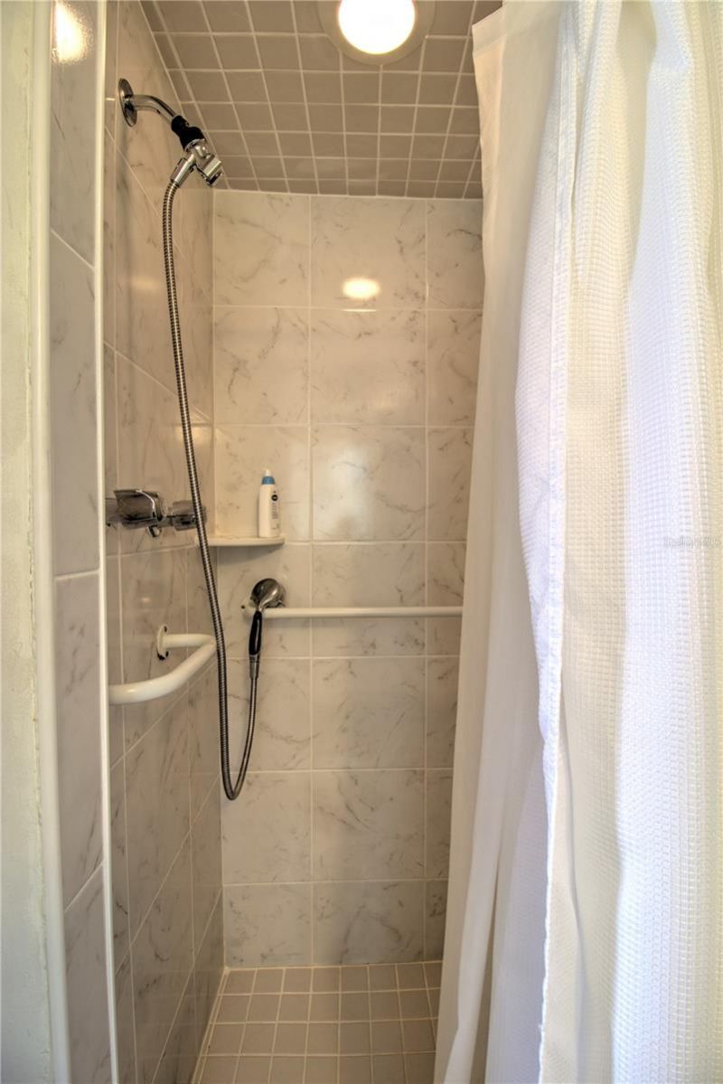 944 E Silver Springs Boulevard, Ocala, FL 34470 Photo