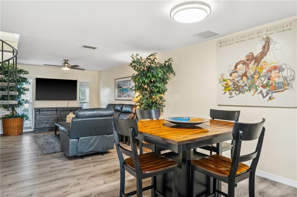 4803 SW Santa Barbara Ct, Unit 5, Cape Coral, FL 33914 Photo