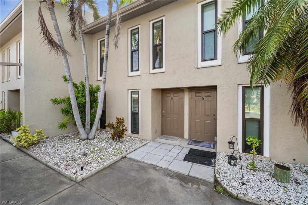 4803 SW Santa Barbara Ct, Unit 5, Cape Coral, FL 33914 Photo