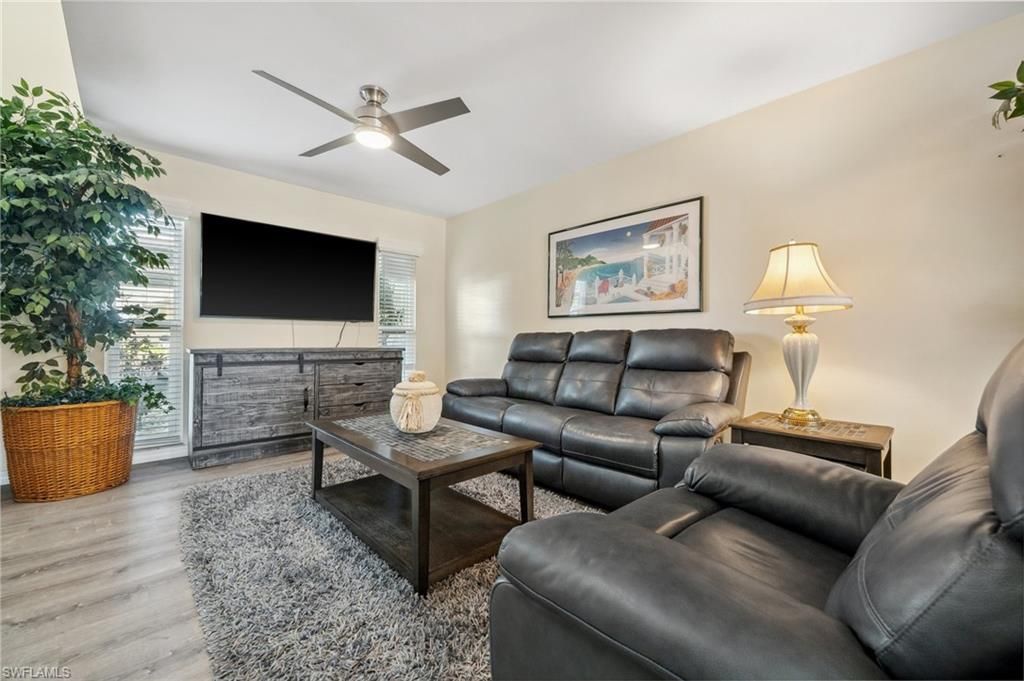 4803 SW Santa Barbara Ct, Unit 5, Cape Coral, FL 33914 Photo