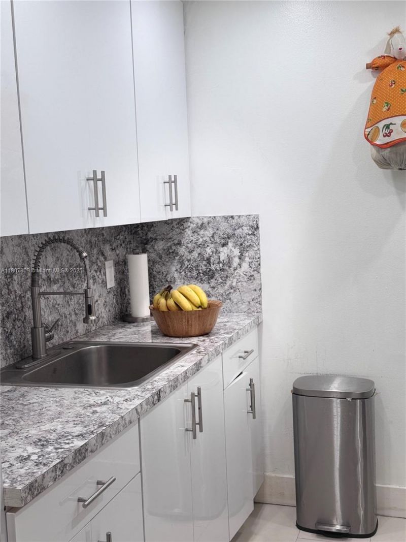 8260 SW 210th St, Unit 310, Cutler Bay, FL 33189 Photo