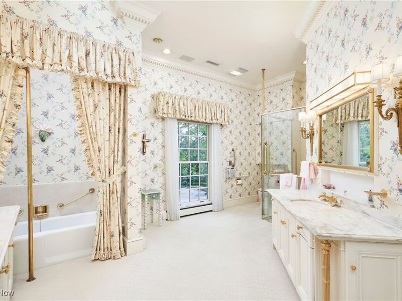 48 S Wheaton Road, Akron, OH 44313 Photo 26