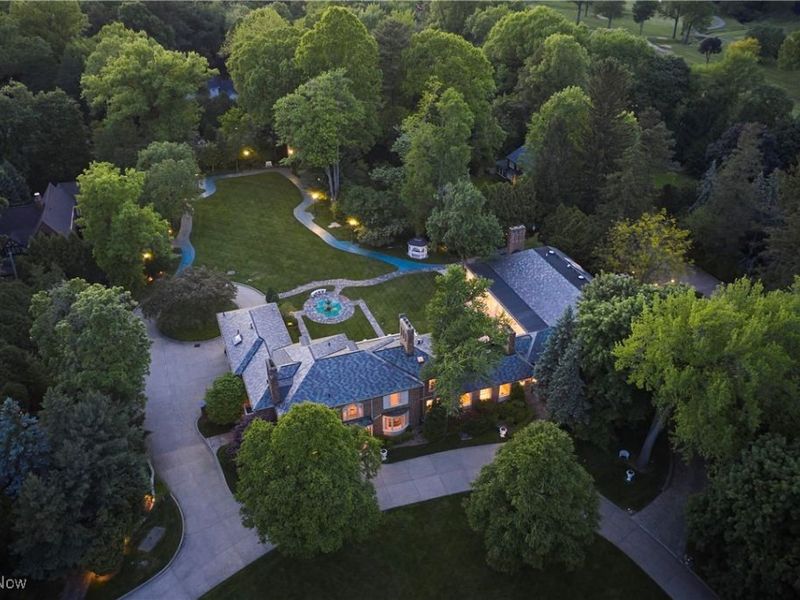 48 S Wheaton Road, Akron, OH 44313 Photo 4