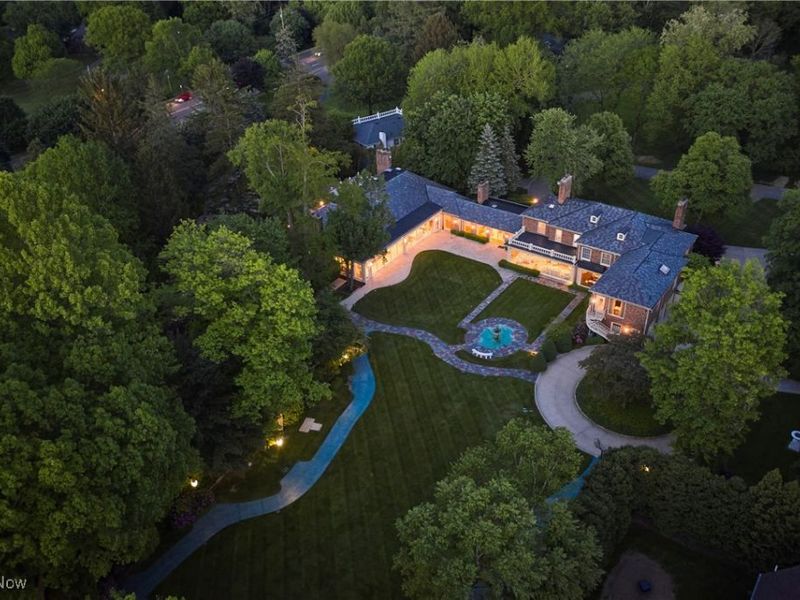 48 S Wheaton Road, Akron, OH 44313 Photo 5