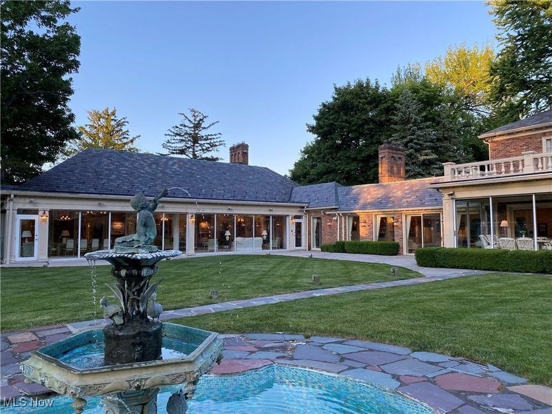 48 S Wheaton Road, Akron, OH 44313 Photo 8