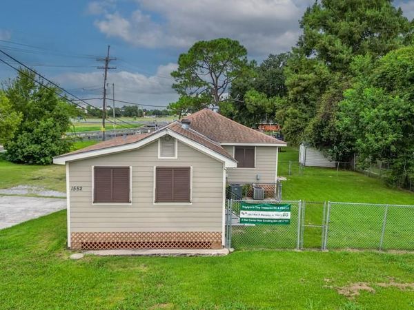1552 AVENUE A, Marrero, LA 70072