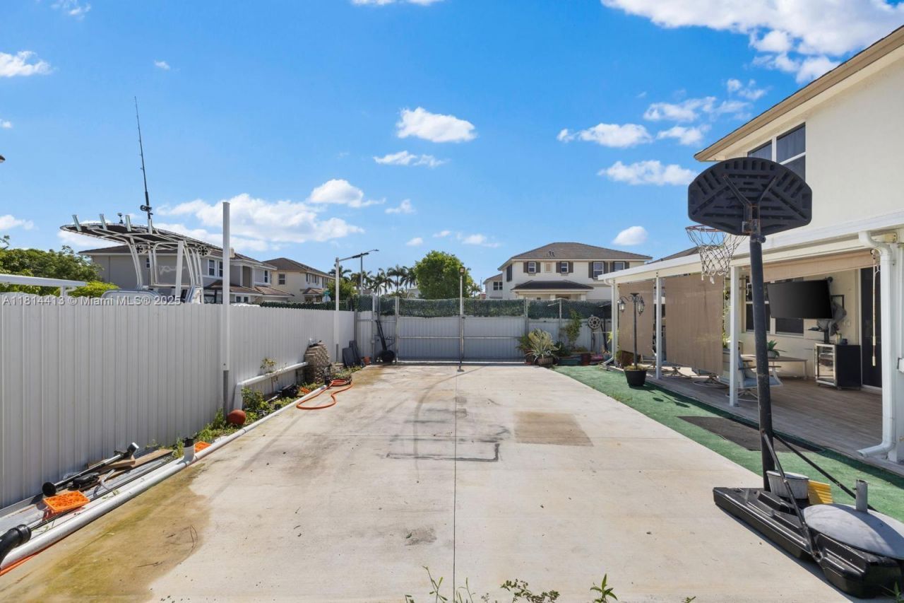 11501 SW 228th Ln, Miami, FL 33170 Photo