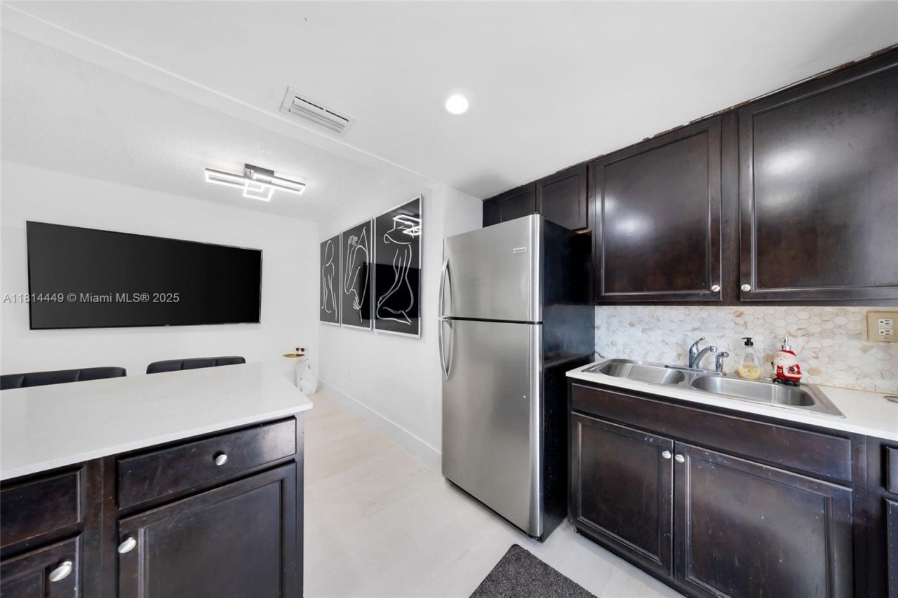 625 SW 16th Ave, Miami, FL 33135 Photo