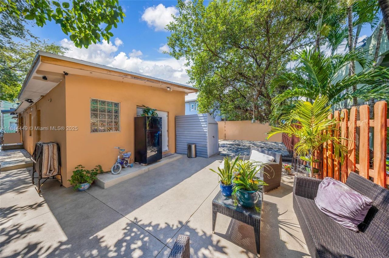 625 SW 16th Ave, Miami, FL 33135 Photo