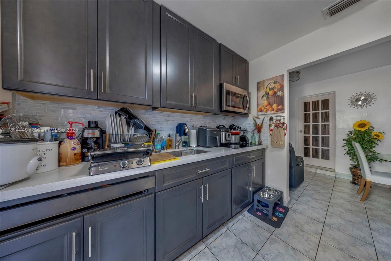 625 SW 16th Ave, Miami, FL 33135 Photo