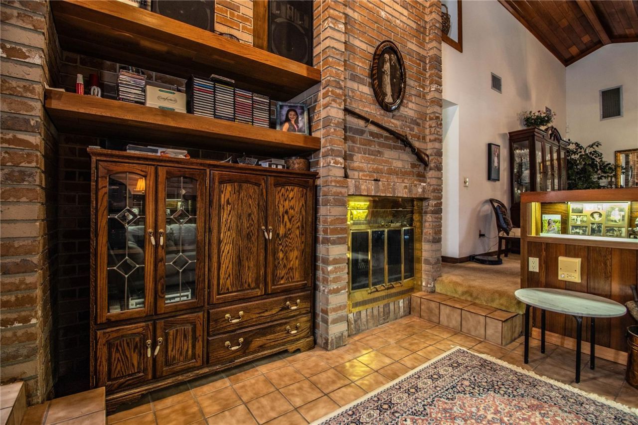 309 Hidden Lake Drive, Brandon, FL 33511 Photo